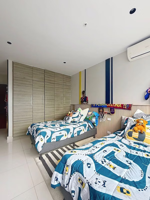 Apartment for sale in Brisa Marina, East Coast