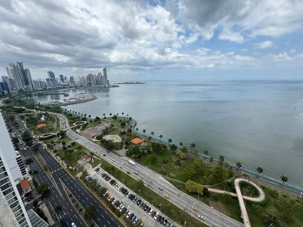 Apartment for rent at PH Element Tower, Avenida Balboa