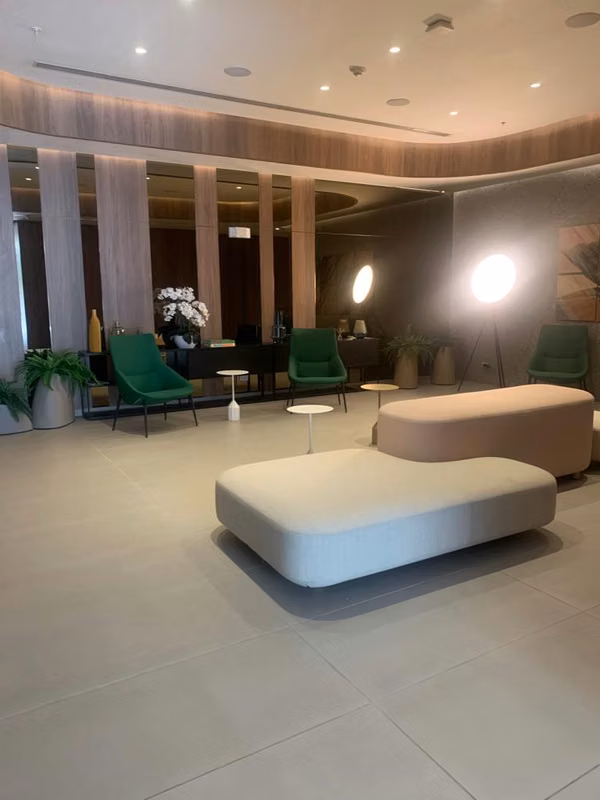 MT ALKYL P.H VAN GOGH FULL FURNISHED 2 REC 2 BATHROOMS $1,3000.00