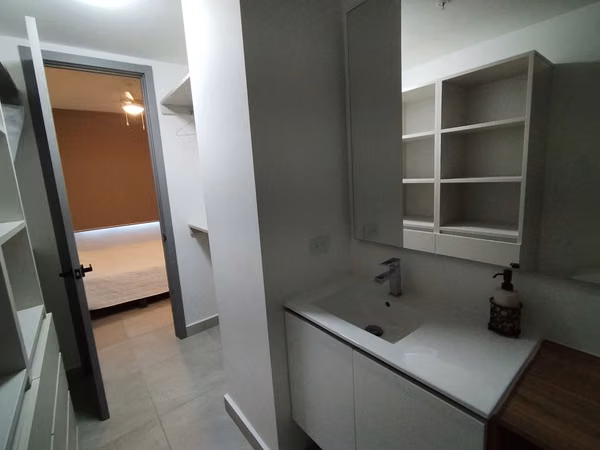 MT ALKYL P.H VAN GOGH FULL FURNISHED 2 REC 2 BATHROOMS $1,3000.00