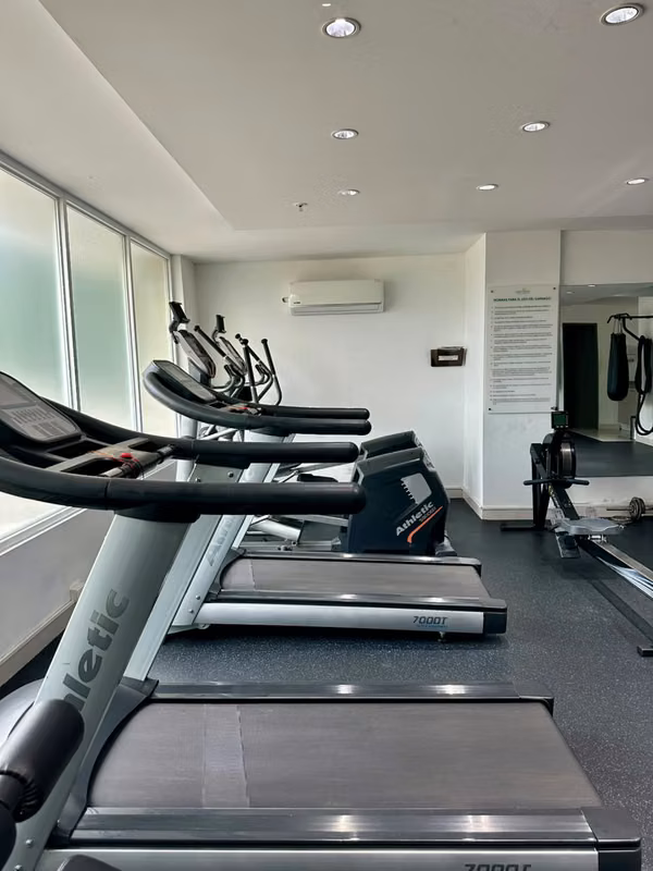 Apartamento Totalmente Amoblado / 2 Rec / 2 Baños / PH Green Park