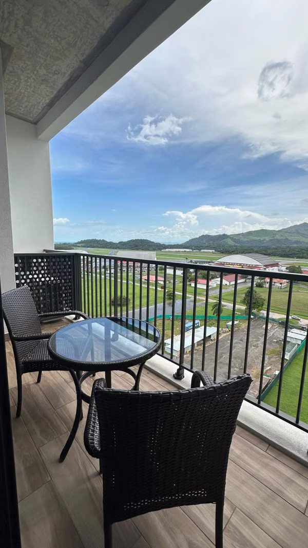 APARTMENT WITH DOUBLE HEIGHT AND INCREDIBLE GREEN VIEW