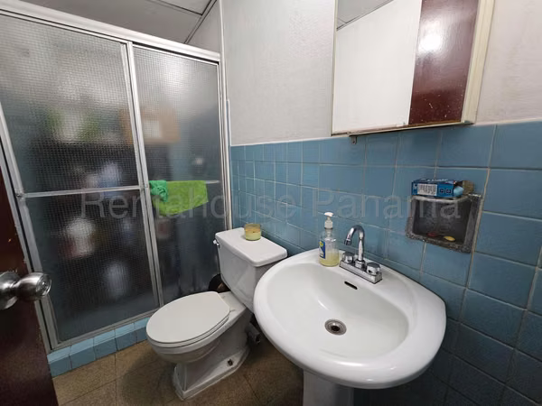 Vendo Casa Comercial de 219m2 en Betania 26-3569SRZ