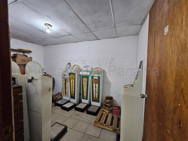 Vendo Casa Comercial de 219m2 en Betania 26-3569SRZ
