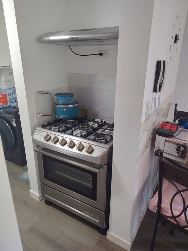C499J SE ALQUILA APARTAMENTO AMOBLADO EN PARQUE LEFEVRE