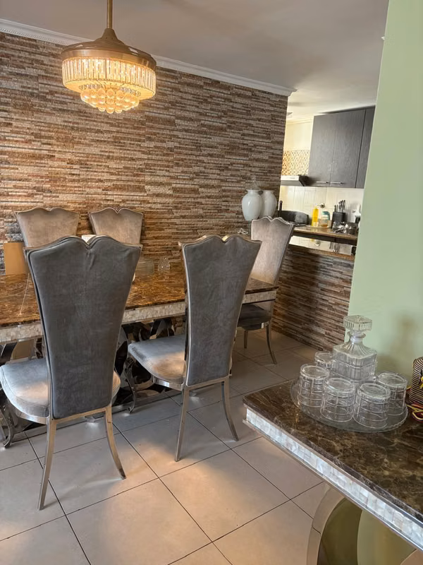 C208 GANGA SE VENDE AMPLIO APARTAMENTO EN PH TERRAMAR