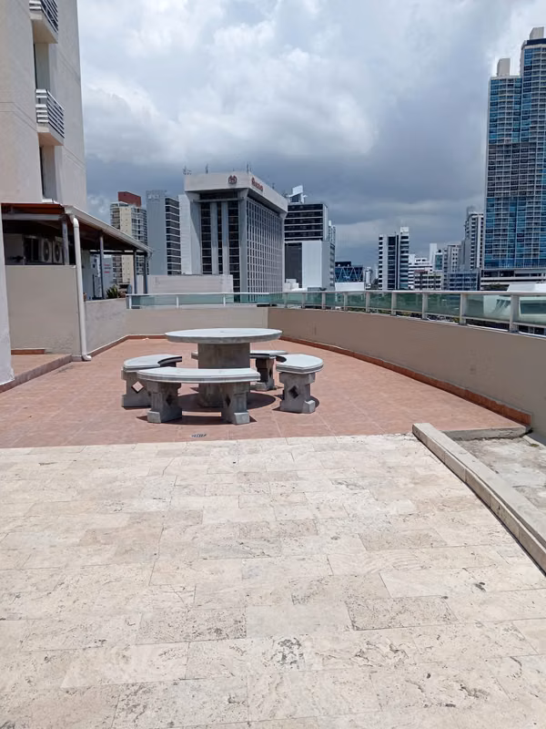 C208 GANGA SE VENDE AMPLIO APARTAMENTO EN PH TERRAMAR