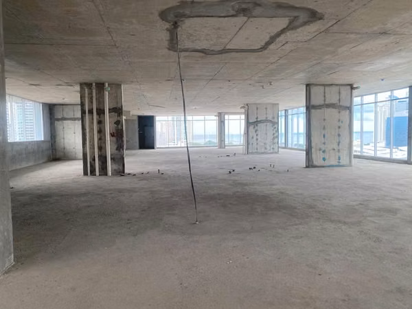 Venta de Oficina o Local Comercial en Vía Brasil PH City Mall - LH