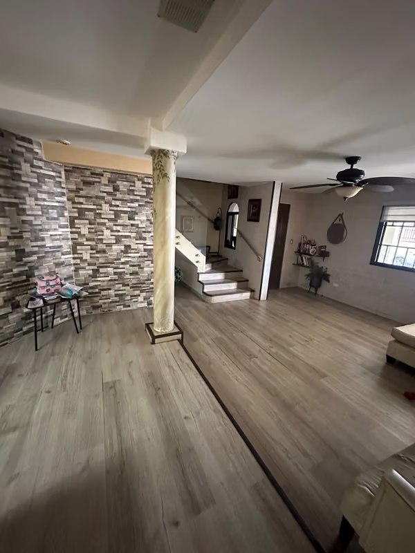C2597 SE VENDE AMPLIA Y ESPECTACULAR CASA EN ALTOS DE PANAMA