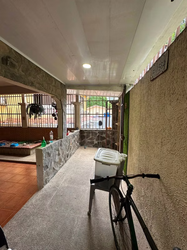 C2597 SE VENDE AMPLIA Y ESPECTACULAR CASA EN ALTOS DE PANAMA