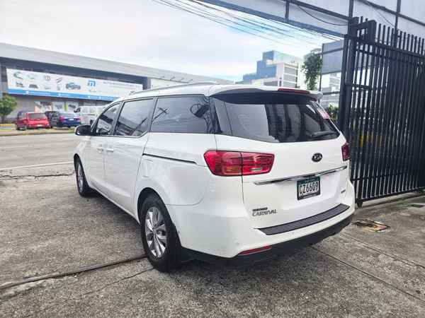 KIA CARNIVAL DIESEL ENGINE 2019