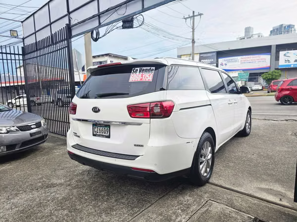 KIA CARNIVAL DIESEL ENGINE 2019