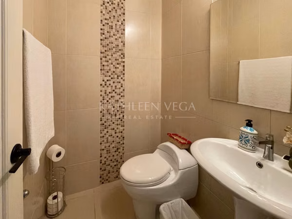 Apartamento en alquiler de playa amoblado en P.H. Patricia Italia, en Farallón