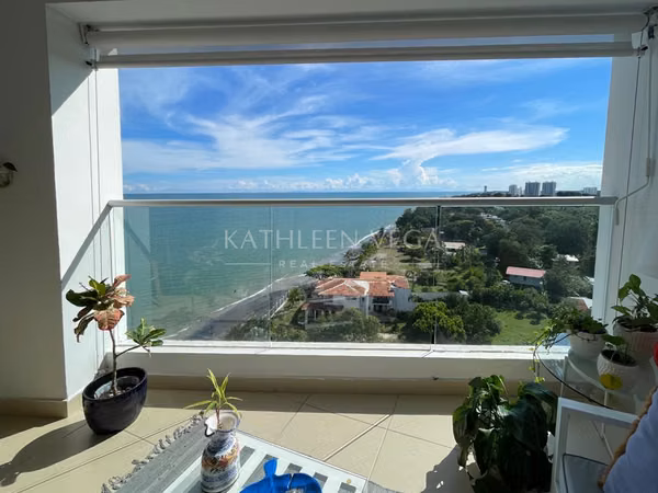 Apartamento en alquiler de playa amoblado en P.H. Patricia Italia, en Farallón