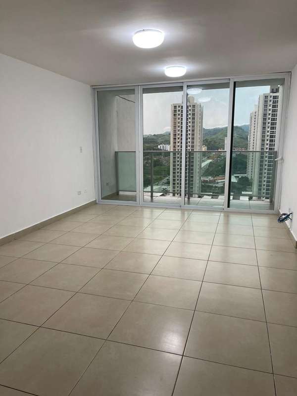  Se Vende Apartamento en King’s Park – 130 m² | | Vista a la Montaña/ Apartment for Sale in King’s Park – 130 m² | Mount