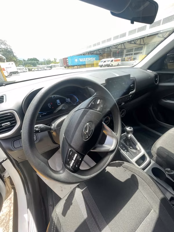 HYUNDAI VENUE 2025