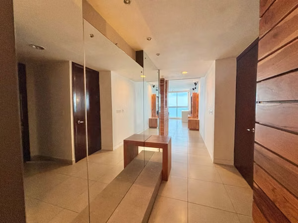 Front to the Sea Apartment in PH Oceanaire - Punta Pacífica