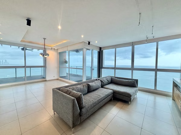 Apartamento Frente al Mar en PH Oceanaire – Punta Pacífica