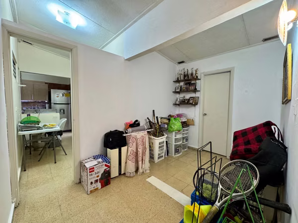 Sale Linda Casa in Reparto New Panama (negotiable)