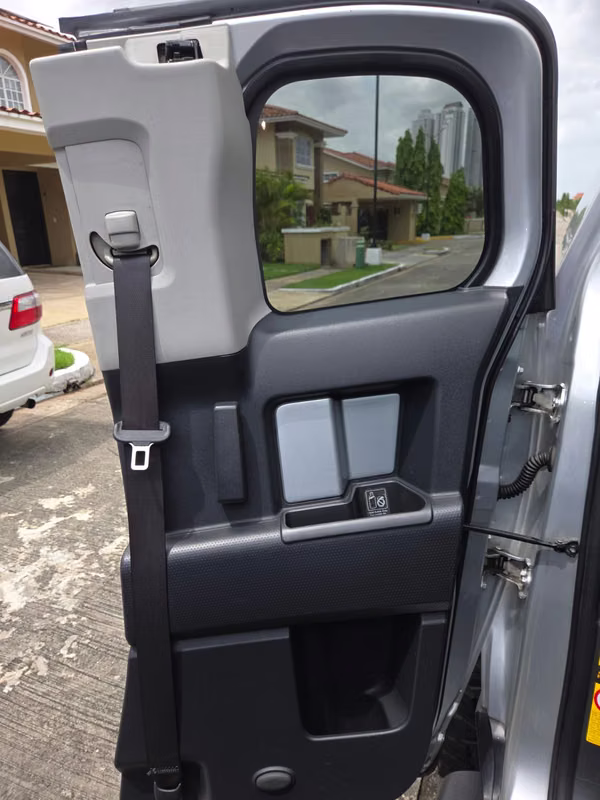 Toyota Fj super-equipped cruiser and very good conditions