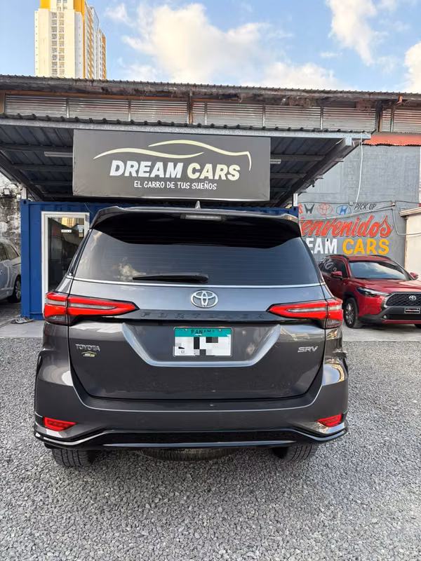 Toyota Fortuner 2025 Full extra