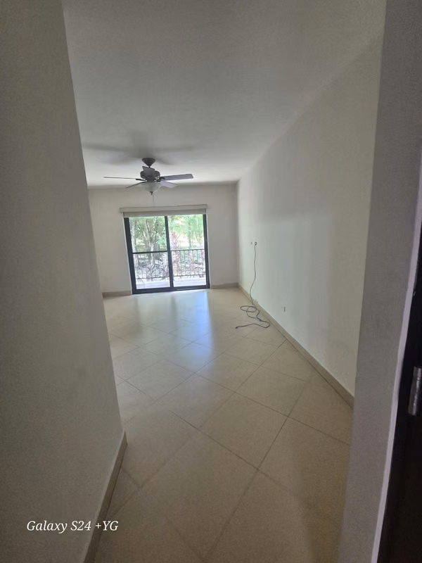 VENTA DE APARTAMENTO EN PH EMBASSY CLUB