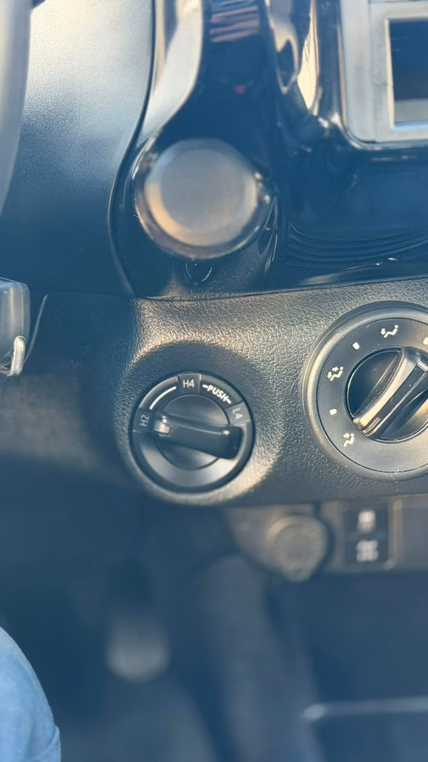 Toyota Hilux 2023 Manual