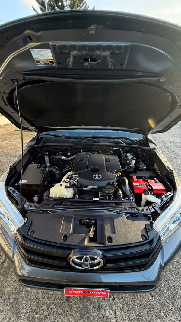 Toyota Hilux 2023 Manual