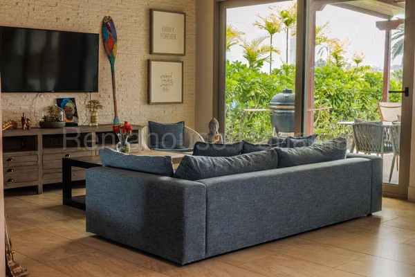 House for sale in Garote Playa Escondida NS