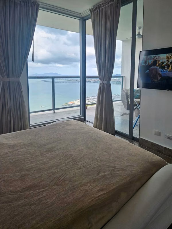 Sale of Apartment in Av Balboa PH Arts & Yoo