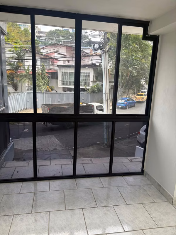 Venta Apartamento en El Cangrejo, Ph Aranjuez, Panamá. MAR27-2409