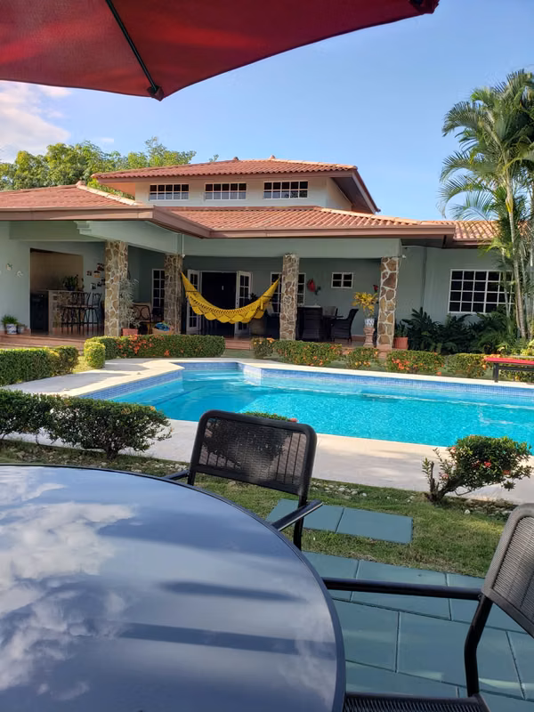 Coronado. The Jobos. 800mts 3rd 3.5b pool $401,000.00