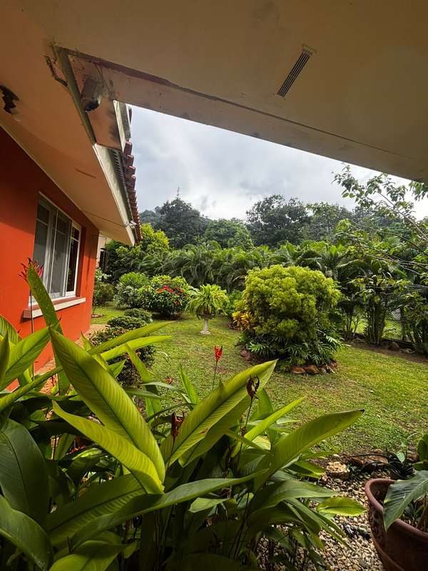 Beautiful and spacious House in Ancion