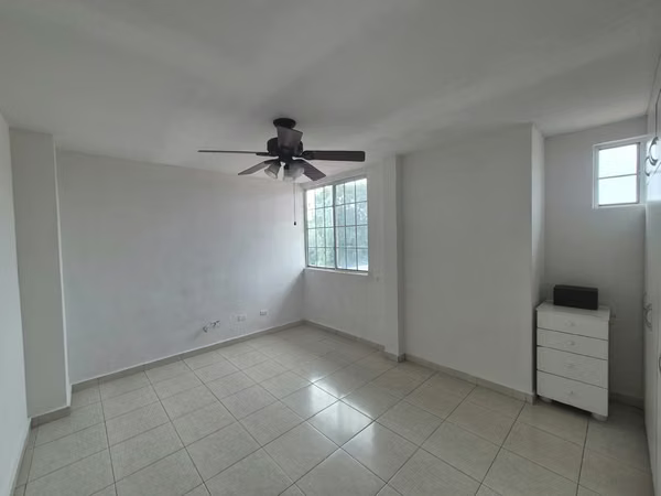 APARTMENT FOR SALE IN THE CITY OF BETHANY - ROAD