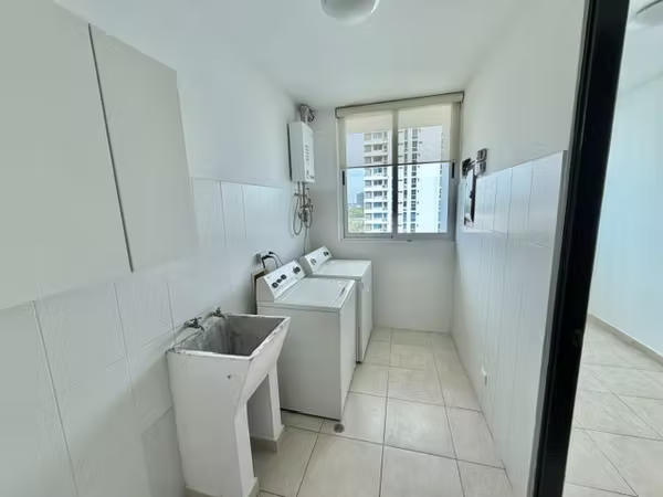 SALE APARTMENT PH ALCALAWITH SEA VIEW