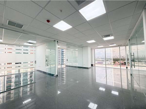 Office rental in Costa del Este - Ancón Assurance Tower