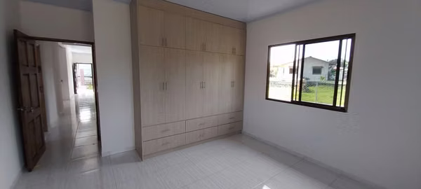 New home immediate delivery interest Preferential 3 bedrooms and 2 bathrooms