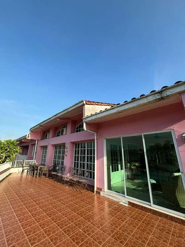 MELISSA FOSTER LUXURY RENTAL HOUSE FURNISHED IN NATURE RESERVE, SUMMITS MFR2130