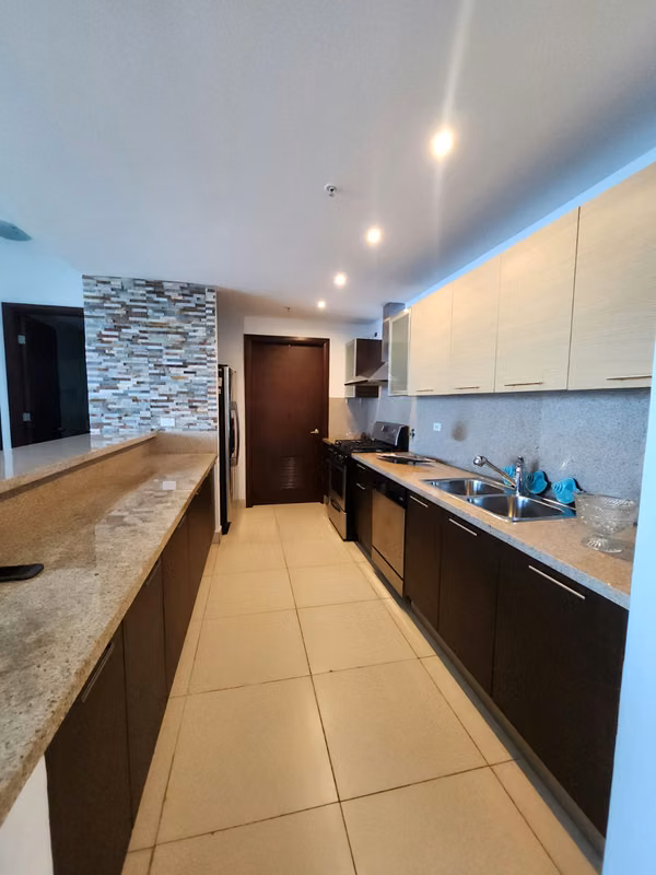Apartment for rent - 124; PH Dupont - 124; Sea view