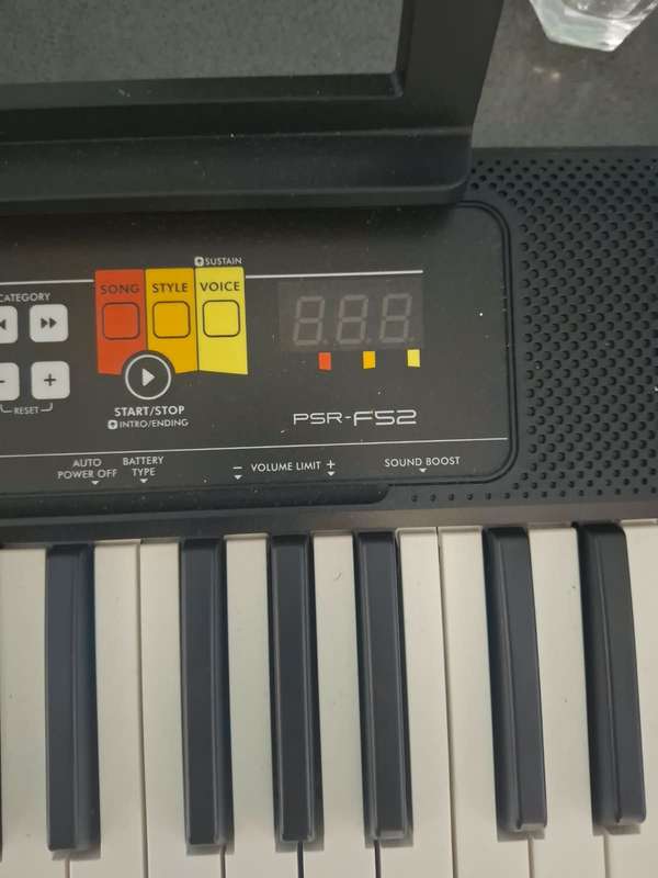 Piano yamaha sold