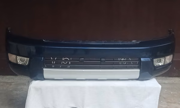 4RUNNER FRONT DEFENCE AS NEW