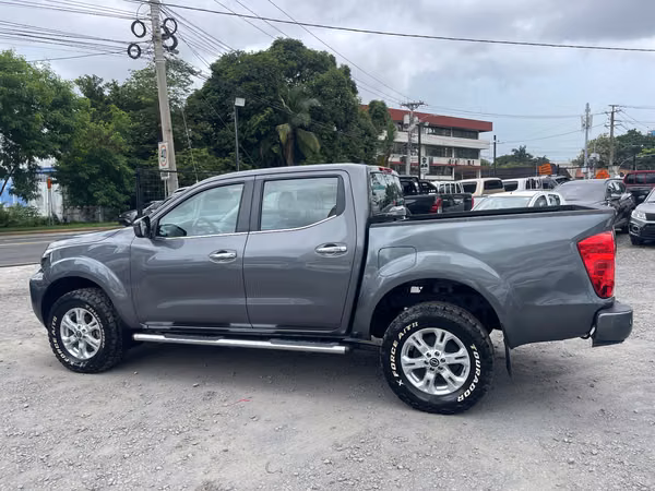 NISSAN FRONTIER 2024 MANUAL 4X4