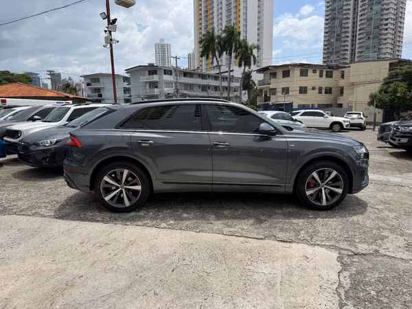 Audi Q8 line 2019