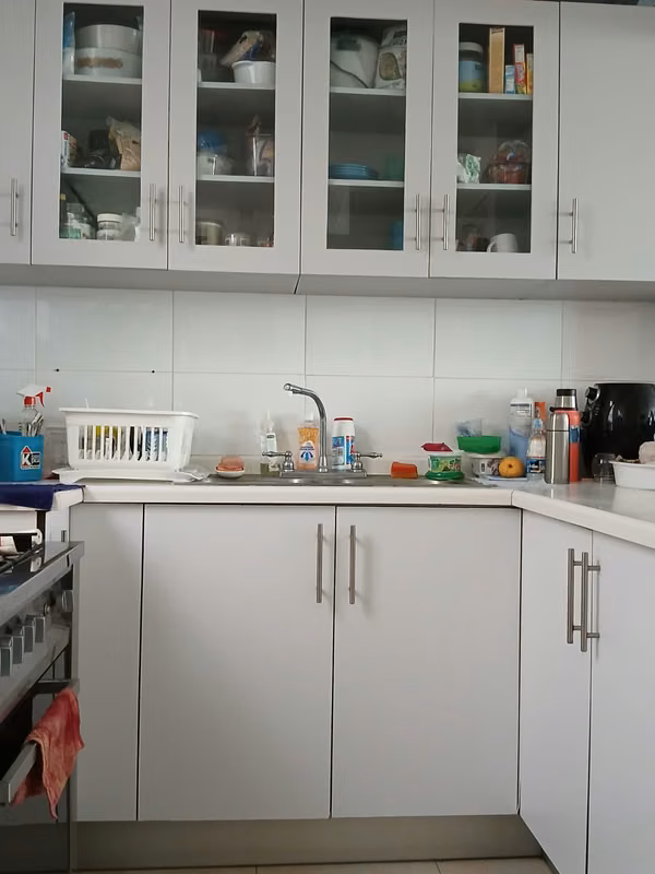 ¡GANGA EN PLAZA EDISON!  Excelente oportunidad de compra en una de las zonas más céntricas y convenientes de la ci