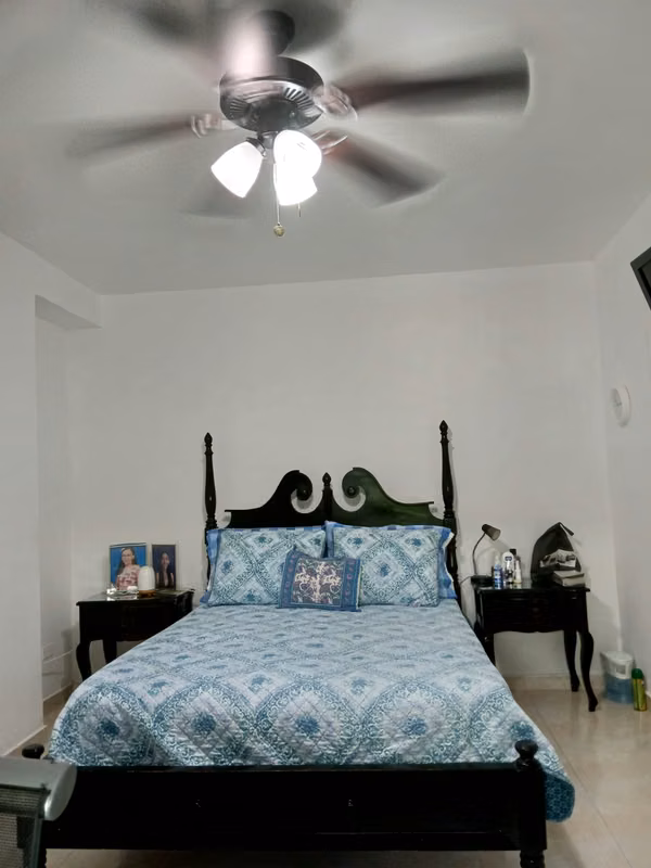 ¡GANGA EN PLAZA EDISON!  Excelente oportunidad de compra en una de las zonas más céntricas y convenientes de la ci