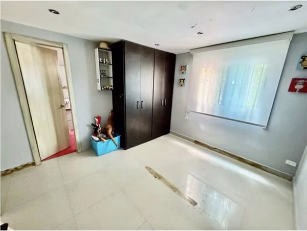 VENTA DE CASA EN ESQUINA / VILLA LUCRE
