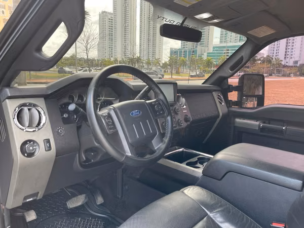 Ford F-250 Super Duty Lariat 2016 - 6.7L V8 Turbo Diésel - Impresionante Estado