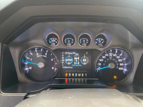 Ford F-250 Super Duty Lariat 2016 - 6.7L V8 Turbo Diésel - Impresionante Estado