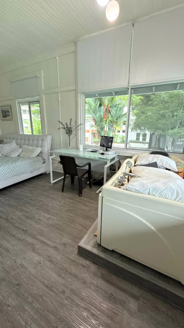 Casa esquinera en venta en Balboa, Ancón | 4 recámaras | $375,000