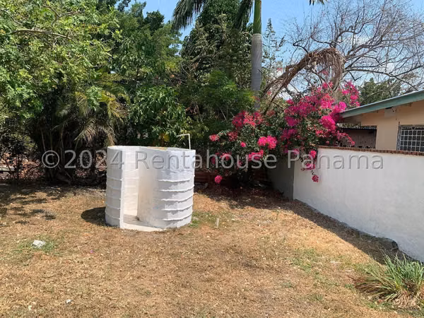 House is sold in Nueva Gorgona